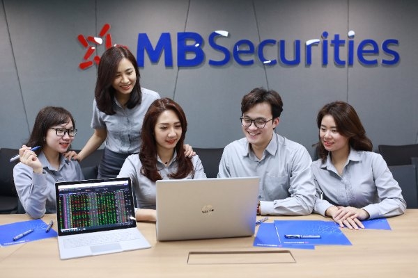 Mong rằng, MBS sẽ tiếp tục phát triển, trở thành  Mong rằng, MBS sẽ tiếp tục phát triển, trở thành
