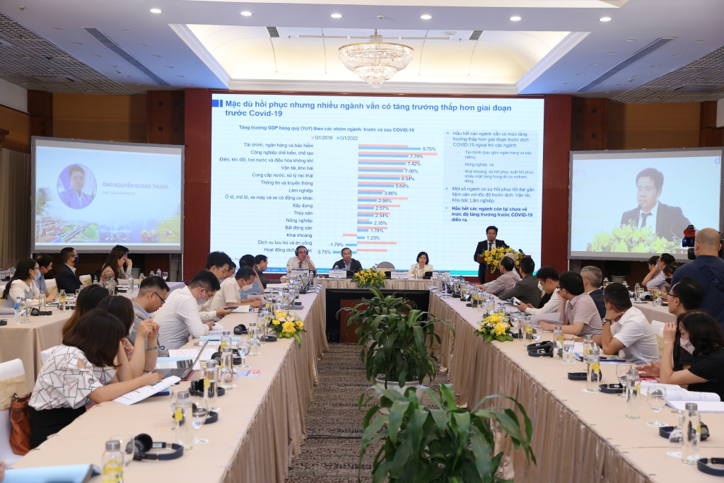 CEO FiinGroup Nguyễn Quang Thuân: Triển vọng tăng trưởng GDP 2022 và 2023 được củng cố CEO FiinGroup Nguyễn Quang Thuân: Triển vọng tăng trưởng GDP 2022 và 2023 được củng cố