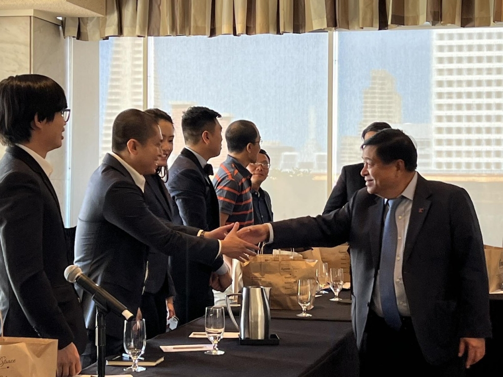 Bộ trưởng Nguyễn Chí Dũng: “Cùng nhau tạo giá trị, cống hiến cho Đất nước” Bộ trưởng Nguyễn Chí Dũng: “Cùng nhau tạo giá trị, cống hiến cho Đất nước”
