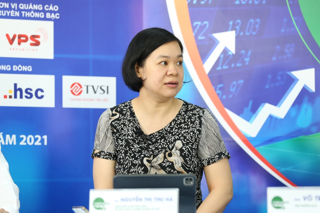 Thị trường chứng khoán cuối năm: Cơ hội lớn hơn thách thức Thị trường chứng khoán cuối năm: Cơ hội lớn hơn thách thức