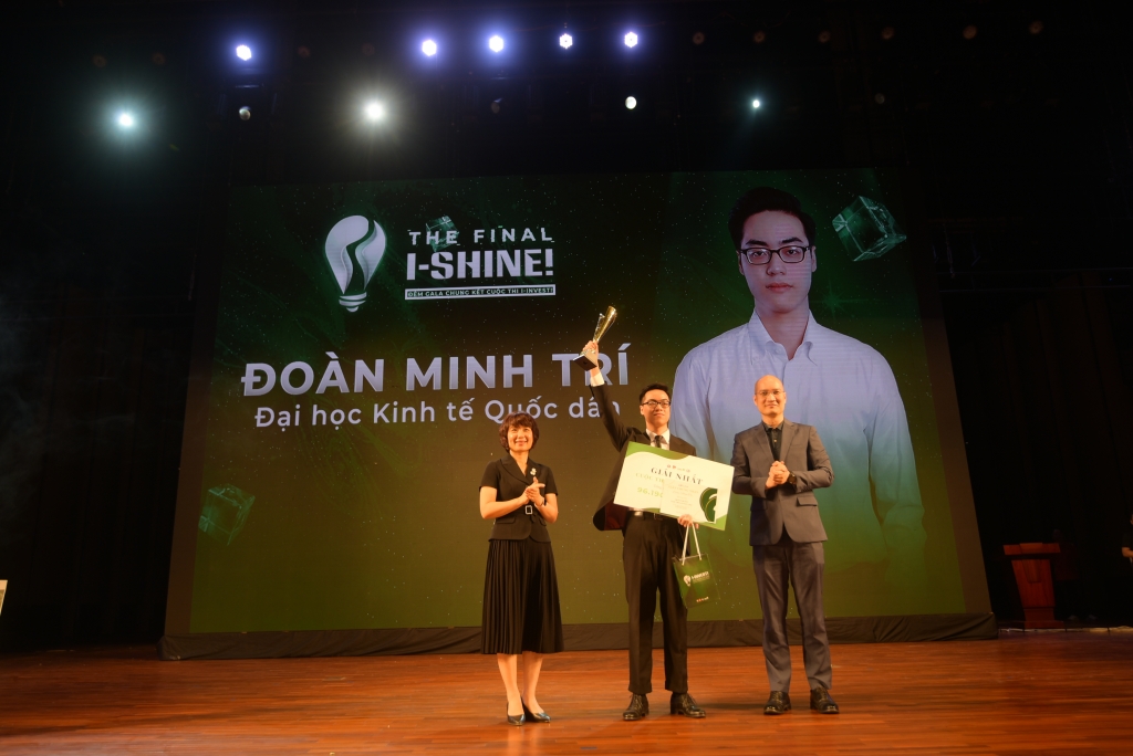 Quán quân I-INVEST! 2022 thuộc về sinh viên Đại học Kinh tế Quốc dân