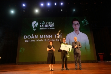 Quán quân I-INVEST! 2022 thuộc về sinh viên Đại học Kinh tế Quốc dân