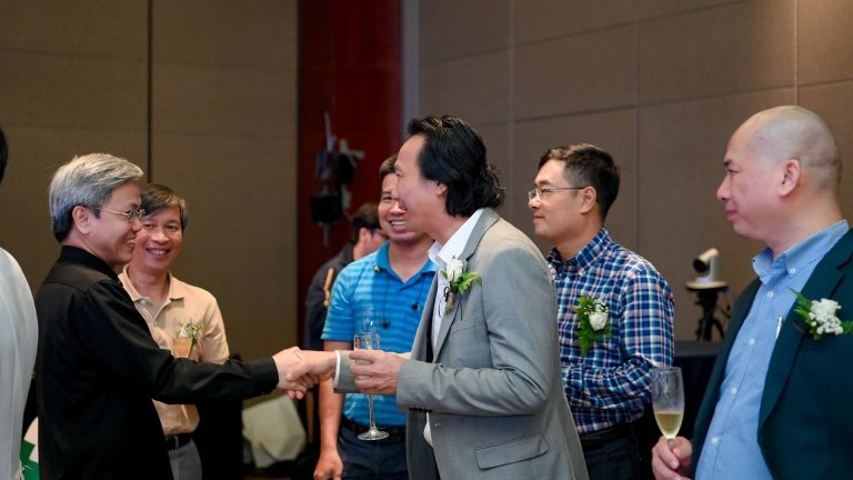 TS. Giản Tư Trung: Văn hóa doanh nghiệp là cái gốc để thành công bền vững