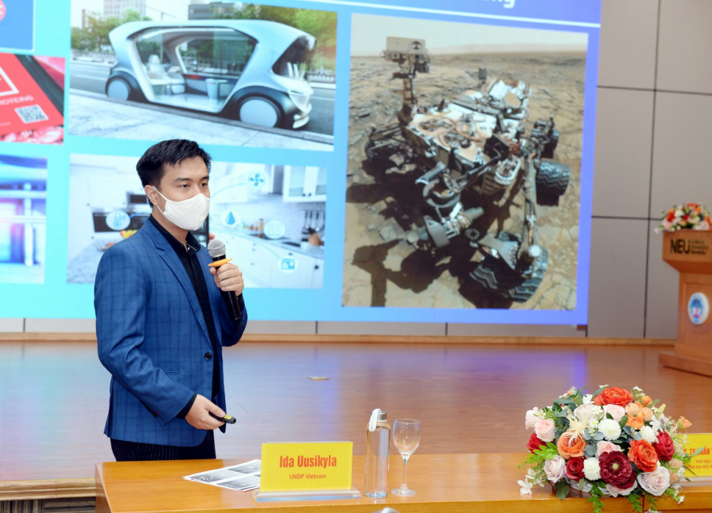 Nghe chuyên gia kể 4 câu chuyện người thật việc thật về 'đổi mới sáng tạo' trong công tác xã hội tại Việt Nam |  Urbanist Vietnam Nghe chuyên gia kể 4 câu chuyện người thật việc thật về 'đổi mới sáng tạo' trong công tác xã hội tại Việt Nam |  Urbanist Vietnam