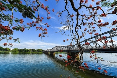 Xây cơ chế, chính sách đặc thù, phát triển Thừa Thiên Huế