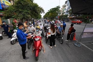 Hà Nội cần chuẩn hóa hồ sơ xác nhận giấy đi đường cho người dân