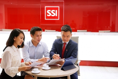 Tỷ trọng cá nhân tự đầu tư chứng khoán: Việt Nam khác quốc tế rất nhiều!