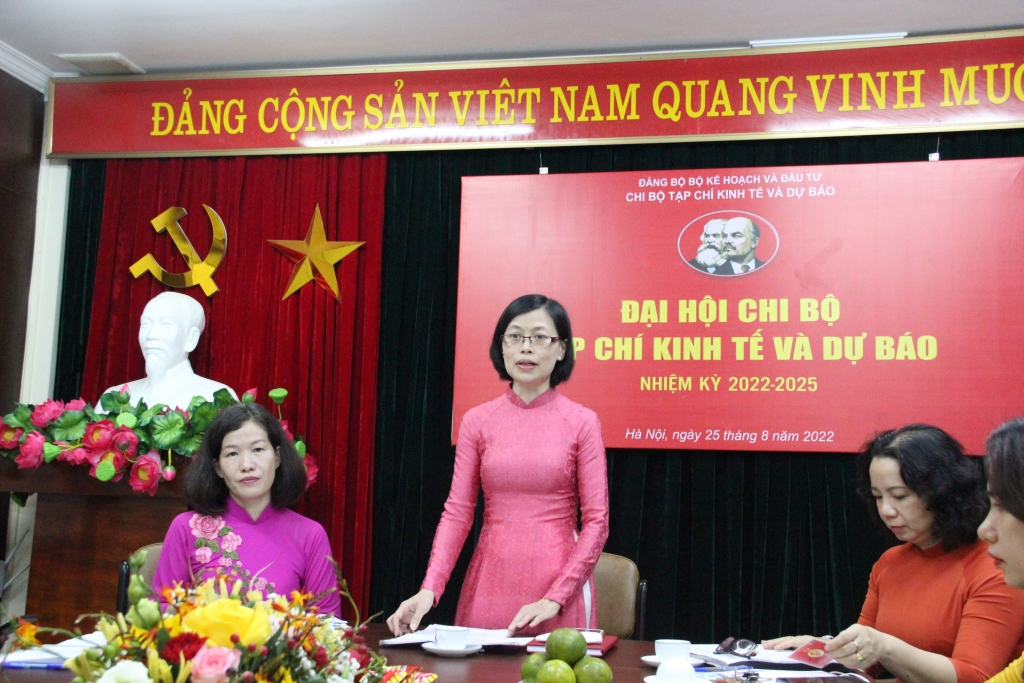 Tổ chức thành công Đại hội Chi bộ Tạp chí Kinh tế và Dự báo Tổ chức thành công Đại hội Chi bộ Tạp chí Kinh tế và Dự báo