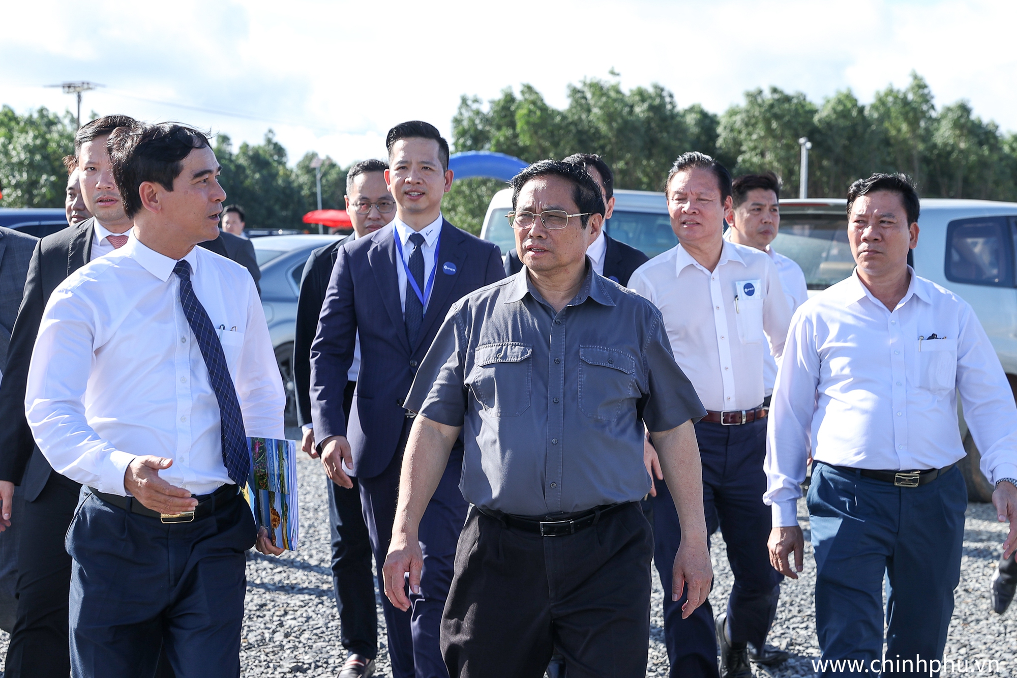 Thủ tướng: Chính phủ sẽ đàm phán với các đối tác để hỗ trợ các nhà đầu tư năng lượng tái tạo - Ảnh 3. Thủ tướng: Chính phủ sẽ đàm phán với các đối tác để hỗ trợ các nhà đầu tư năng lượng tái tạo - Ảnh 3.