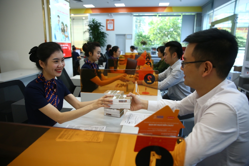 SHB sắp trả cổ tức 10,5% và chào bán cổ phiếu giá ưu đãi cho cổ đông hiện hữu SHB sắp trả cổ tức 10,5% và chào bán cổ phiếu giá ưu đãi cho cổ đông hiện hữu