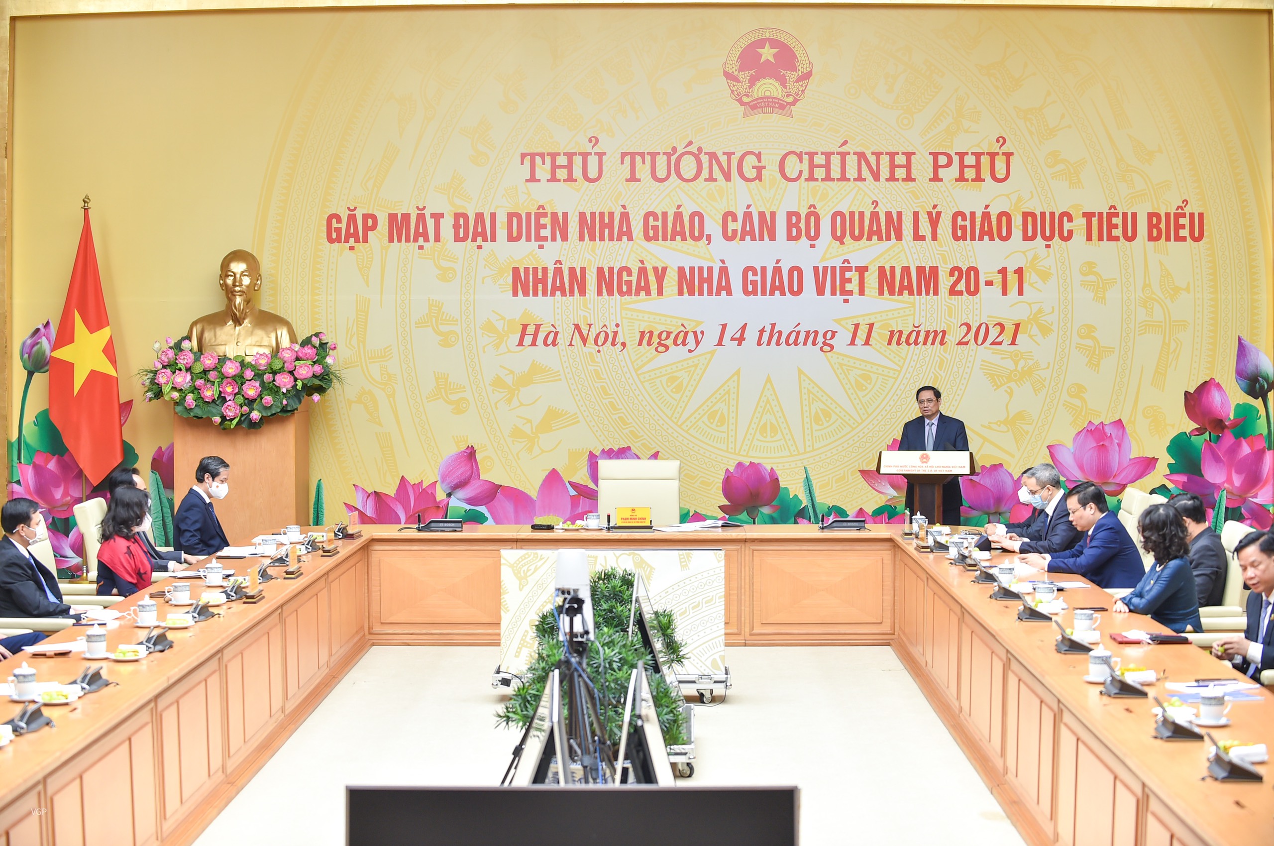 Người thầy giáo tốt là những anh hùng vô danh Người thầy giáo tốt là những anh hùng vô danh