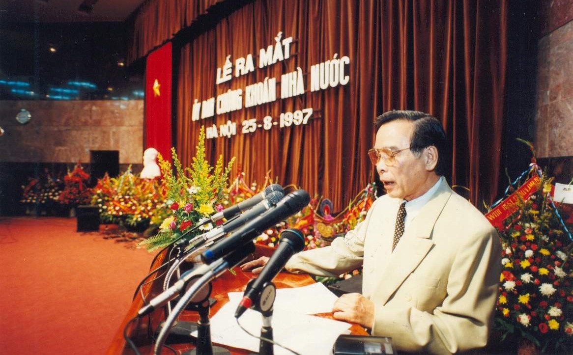 Nhìn lại 25 năm phát triển của thị trường chứng khoán Việt Nam