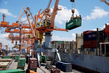 CƠ HỘI VÀ THÁCH THỨC CỦA DOANH NGHIỆP NGÀNH LOGISTICS TRONG VÀ SAU THỜI KỲ DỊCH COVID-19