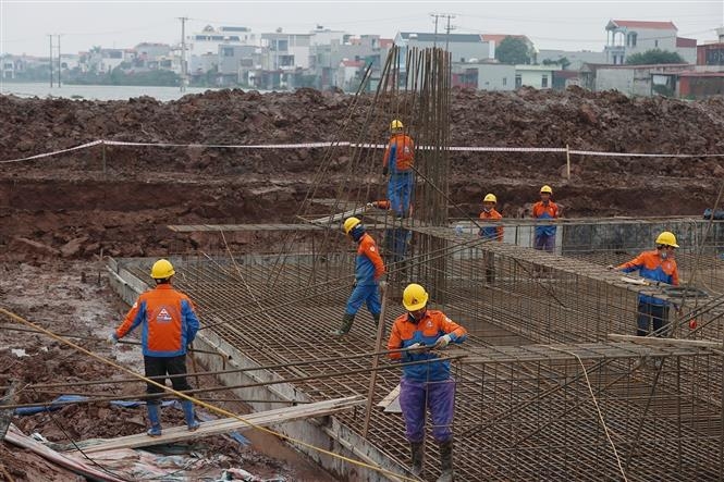 Nhiều giải pháp quyết liệt đẩy nhanh tiến độ thi công dự án đường dây 500kV mạch 3