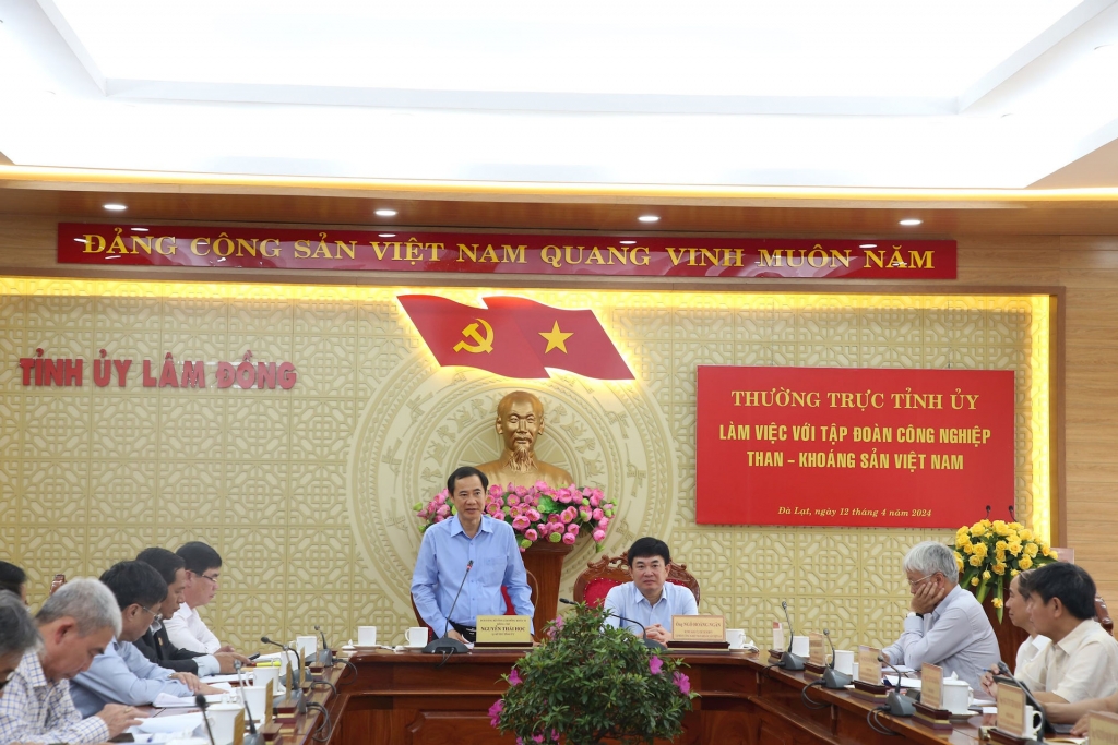 Lãnh đạo Tập đoàn Công nghiệp Than – Khoáng sản Việt Nam làm việc với Tỉnh ủy Lâm Đồng về đẩy mạnh đầu tư sản xuất kinh doanh trên địa bàn Tỉnh Lãnh đạo Tập đoàn Công nghiệp Than – Khoáng sản Việt Nam làm việc với Tỉnh ủy Lâm Đồng về đẩy mạnh đầu tư sản xuất kinh doanh trên địa bàn Tỉnh