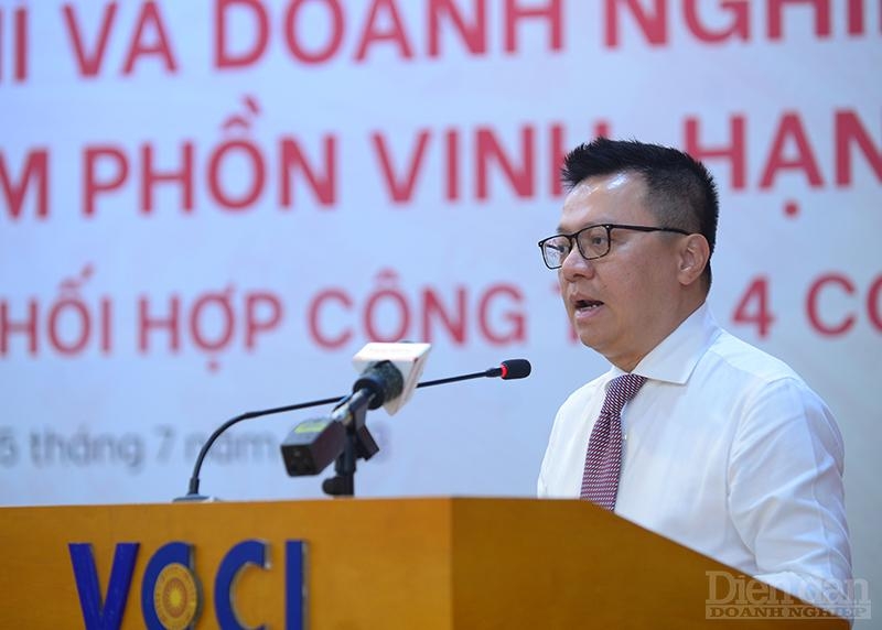 Báo chí và Doanh nghiệp cùng đồng hành vì đất nước phồn vinh, hạnh phúc Báo chí và Doanh nghiệp cùng đồng hành vì đất nước phồn vinh, hạnh phúc