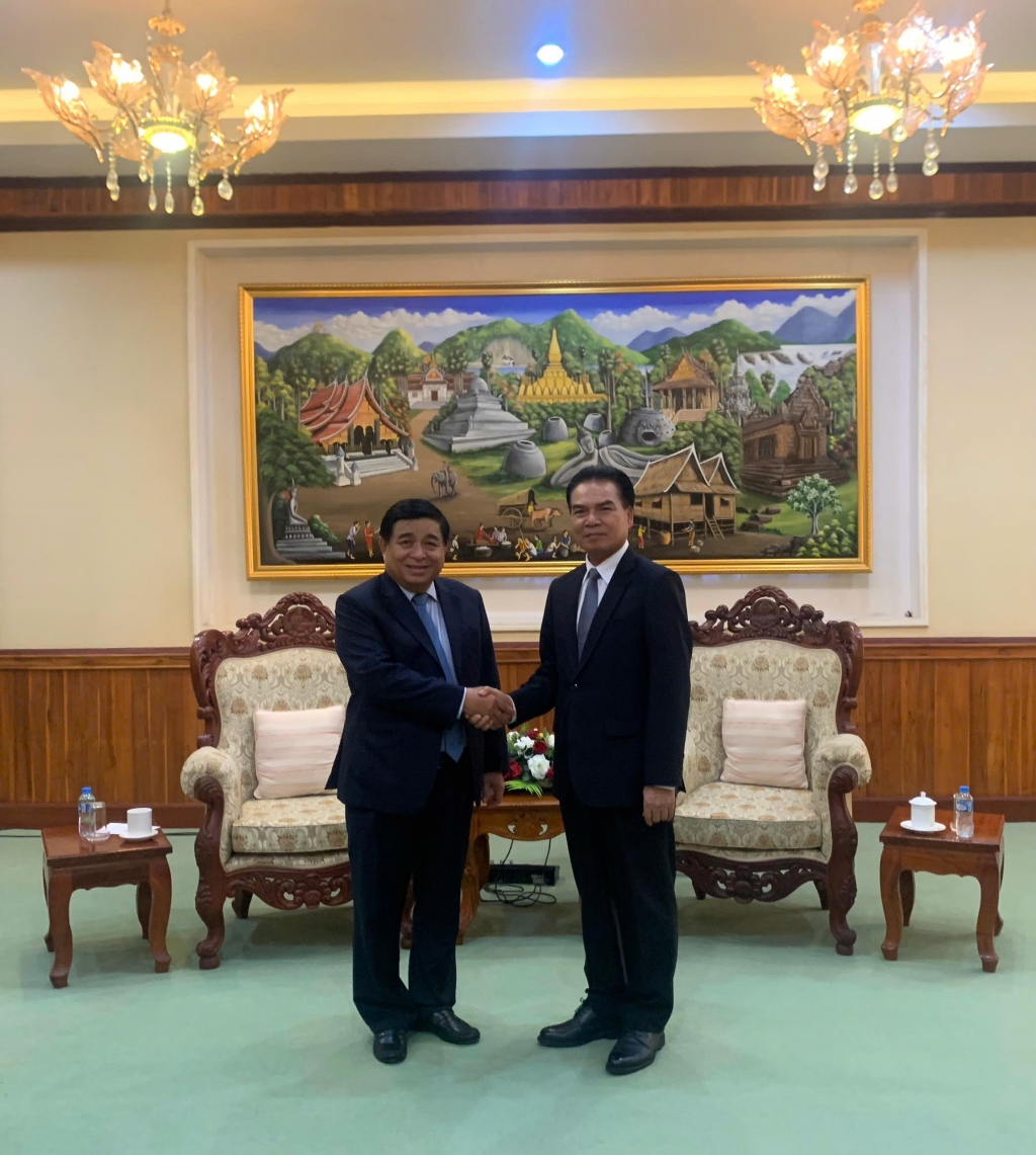 Nhiều hoạt động của Bộ trưởng Bộ Kế hoạch và Đầu tư Nguyễn Chí Dũng tại Lào và Campuchia nhằm thúc đẩy hợp tác, tháo gỡ khó khăn cho doanh nghiệp Nhiều hoạt động của Bộ trưởng Bộ Kế hoạch và Đầu tư Nguyễn Chí Dũng tại Lào và Campuchia nhằm thúc đẩy hợp tác, tháo gỡ khó khăn cho doanh nghiệp