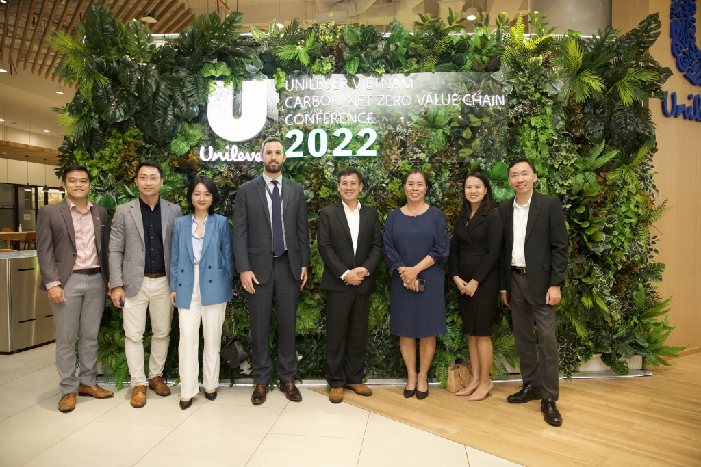 Unilever thực hiện cam kết giảm phát thải từ chuỗi giá trị xanh Unilever thực hiện cam kết giảm phát thải từ chuỗi giá trị xanh