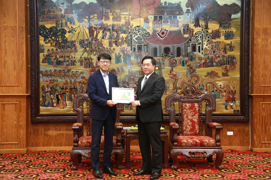 Vĩnh Phúc đẩy mạnh thu hút các doanh nghiệp và nhà đầu tư Hàn Quốc Vĩnh Phúc đẩy mạnh thu hút các doanh nghiệp và nhà đầu tư Hàn Quốc