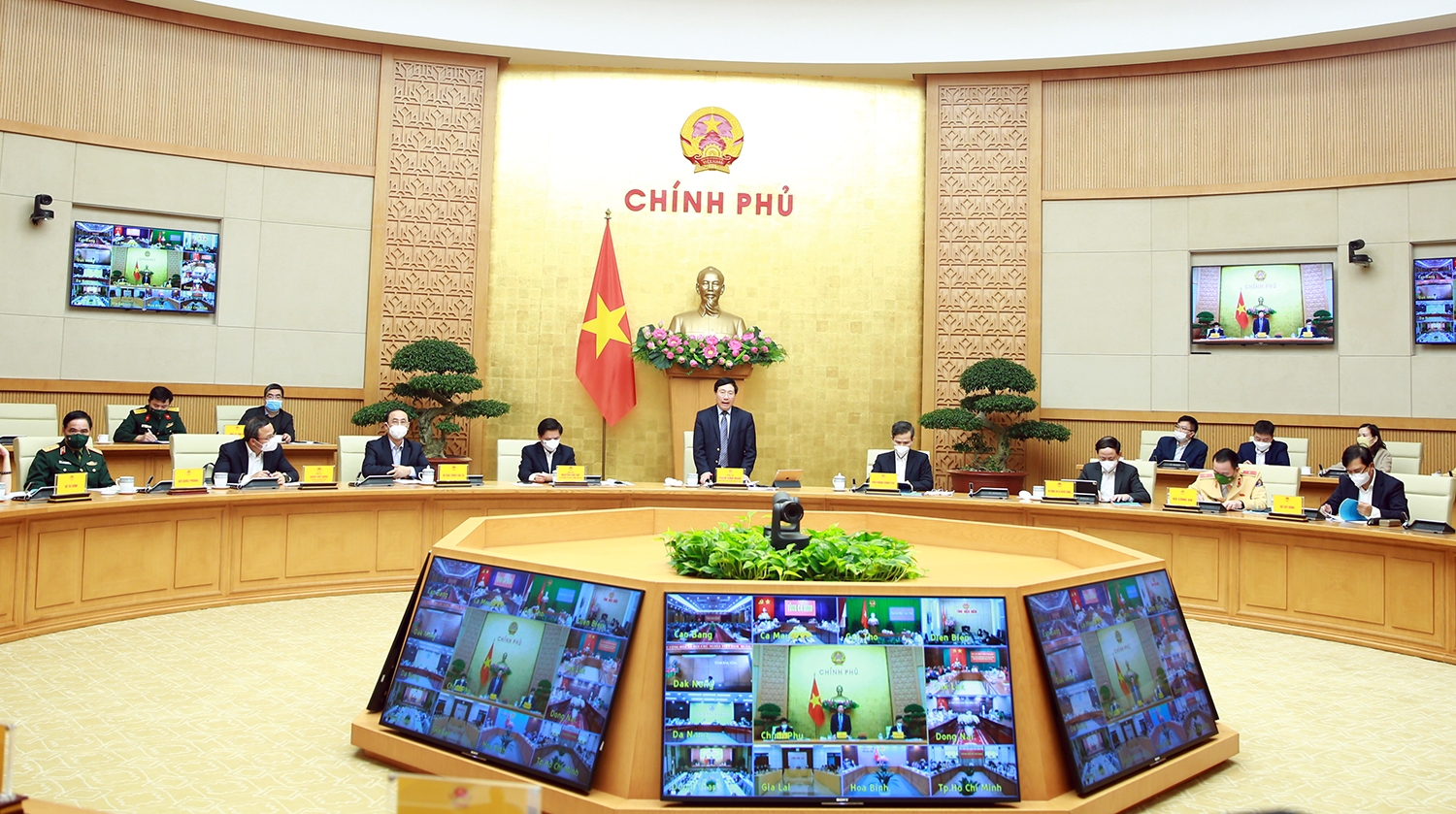 Phó Thủ tướng Phạm Bình Minh: Cần kiên trì xây dựng văn hoá giao thông an toàn Phó Thủ tướng Phạm Bình Minh: Cần kiên trì xây dựng văn hoá giao thông an toàn