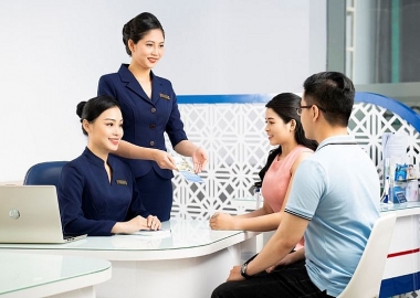 Ảnh hưởng của phong cách lãnh đạo, văn hóa tổ chức và động lực nội tại đến hành vi đổi mới sáng tạo của nhân viên ngân hàng: Vai trò điều tiết của chia sẻ tri thức