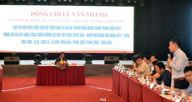 Không thể thất hứa với nhân dân, kiên quyết hoàn thành 361 km cao tốc trong năm 2022 Không thể thất hứa với nhân dân, kiên quyết hoàn thành 361 km cao tốc trong năm 2022