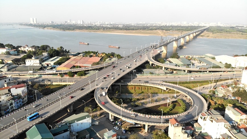 Quản lý vốn đầu tư công trong xây dựng kết cấu hạ tầng kinh tế tại vùng Đồng bằng sông Hồng