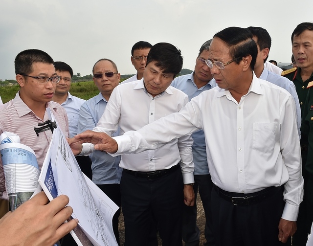 Cảng Hàng không quốc tế Nội Bài không đầu tư kịp thời dễ dẫn tới quá tải, ùn tắc Cảng Hàng không quốc tế Nội Bài không đầu tư kịp thời dễ dẫn tới quá tải, ùn tắc