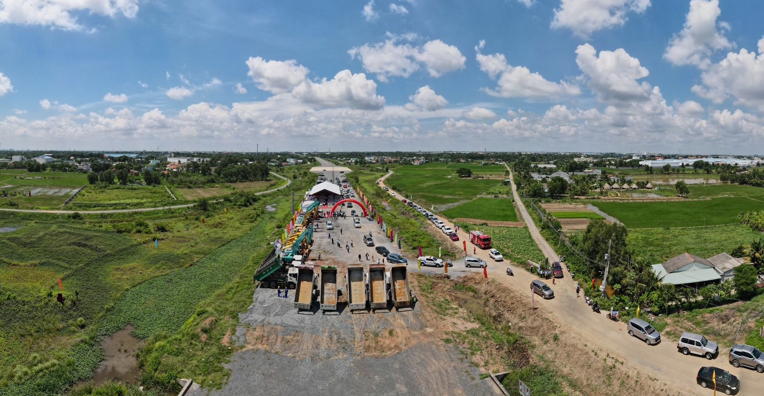 Đẩy nhanh tiến độ các công trình, dự án quan trọng quốc gia, trọng điểm ngành Giao thông vận tải