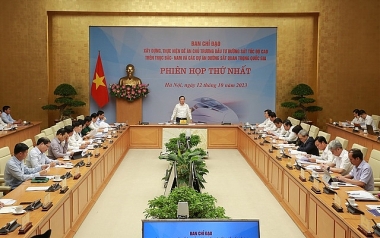 Tổ chức các hội nghị chuyên đề để góp ý hoàn thiện Đề án đường sắt tốc độ cao Bắc-Nam
