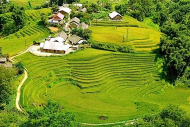 Mối quan hệ giữa du lịch và tăng trưởng kinh tế Lào Cai
