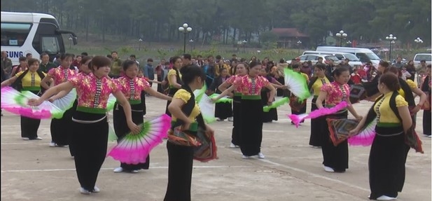 Xây dụng mô hình “Bản du lịch xanh” trong Khu du lịch Quốc gia Mộc Châu, tỉnh Sơn La Xây dụng mô hình “Bản du lịch xanh” trong Khu du lịch Quốc gia Mộc Châu, tỉnh Sơn La