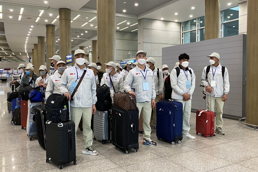 Truy quét người nhập cư bất hợp pháp tại Hàn Quốc Truy quét người nhập cư bất hợp pháp tại Hàn Quốc