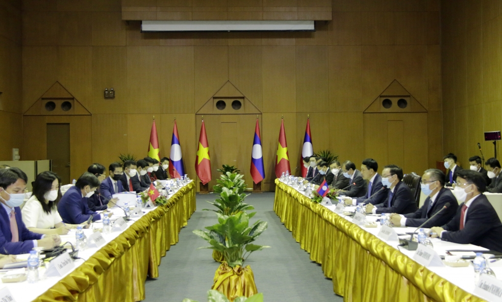 Tham vấn thường niên cấp Bộ trưởng Ngoại giao Việt Nam - Lào lần thứ 9 Tham vấn thường niên cấp Bộ trưởng Ngoại giao Việt Nam - Lào lần thứ 9