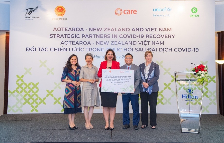 New Zealand trao tặng Việt Nam 2 triệu NZD phục hồi hậu Covid-19 New Zealand trao tặng Việt Nam 2 triệu NZD phục hồi hậu Covid-19