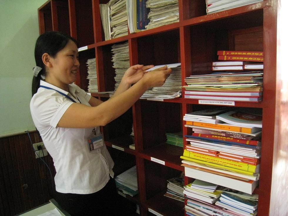 Thực thi chính sách về công tác văn thư, lưu trữ tại các cơ quan chuyên môn thuộc UBND tỉnh Điện Biên