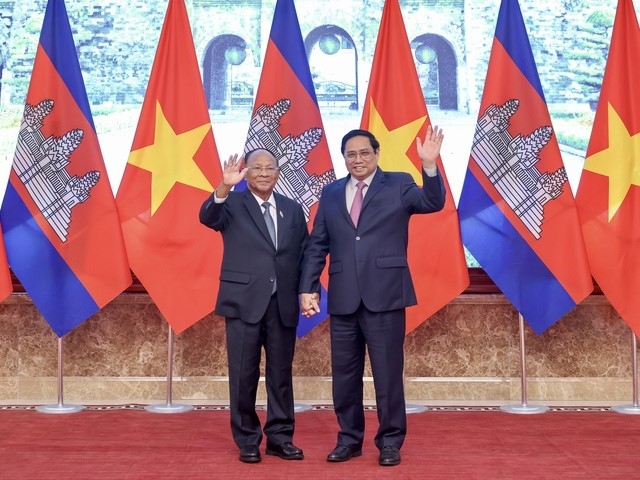 Sớm hoàn thành Quy hoạch tổng thể kết nối kinh tế Việt Nam - Campuchia đến năm 2030 Sớm hoàn thành Quy hoạch tổng thể kết nối kinh tế Việt Nam - Campuchia đến năm 2030