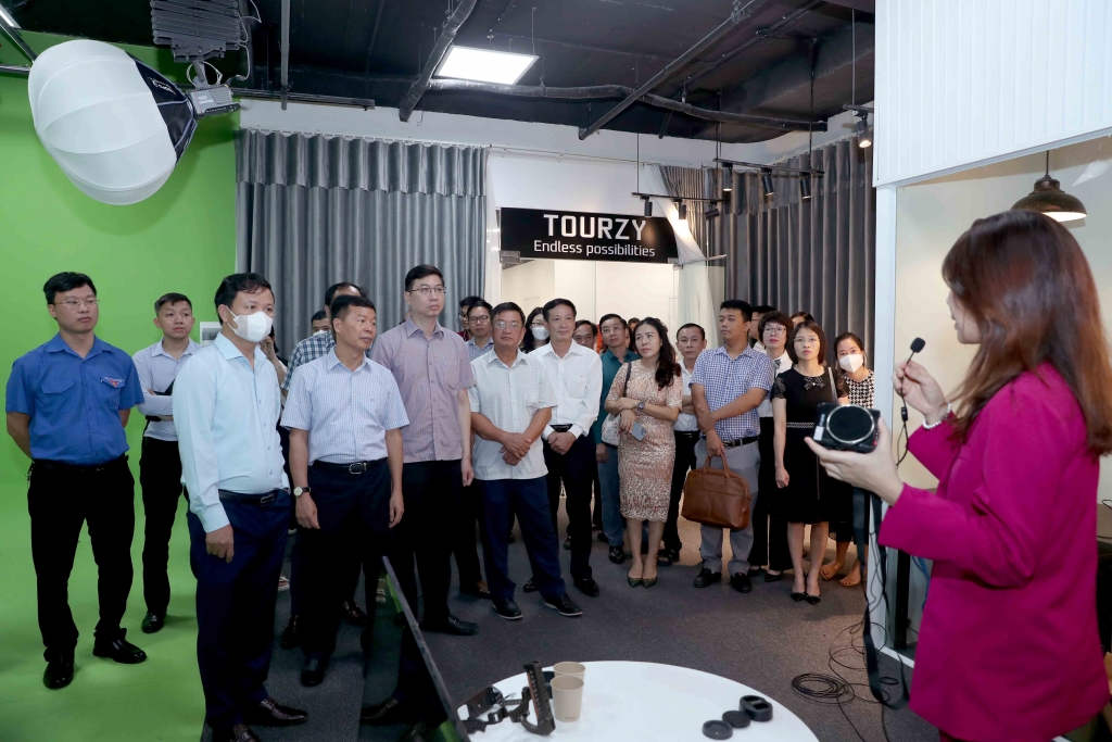 Nâng cao nhận thức về đổi mới sáng tạo cho cán bộ Bộ Kế hoạch và Đầu tư Nâng cao nhận thức về đổi mới sáng tạo cho cán bộ Bộ Kế hoạch và Đầu tư