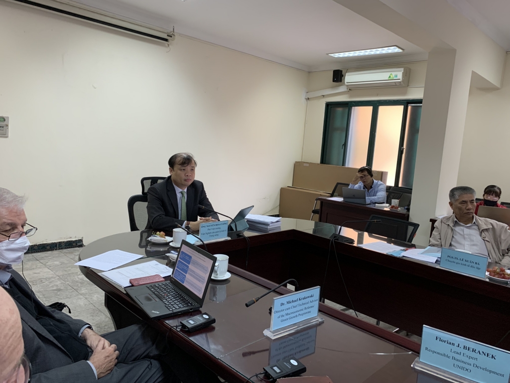 Đầu tư tư nhân vào lĩnh vực năng lượng và môi trường tăng mạnh mẽ Đầu tư tư nhân vào lĩnh vực năng lượng và môi trường tăng mạnh mẽ