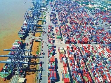 ADB nâng dự báo tăng trưởng kinh tế của Việt Nam lên 7,5% trong năm nay