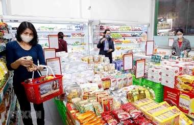 Lòng trung thành của nhân viên trong các công ty thương mại, dịch vụ ở Hà Nội