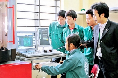 Kinh nghiệm quốc tế về phát triển nguồn nhân lực giảng viên giáo dục nghề nghiệp và khuyến nghị cho Việt Nam