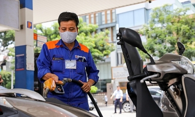 Giá xăng, dầu tăng mạnh từ chiều ngày 11/2/2022