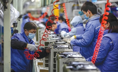 Sản xuất công nghiệp tháng 4 tiếp tục xu hướng tăng trưởng tích cực