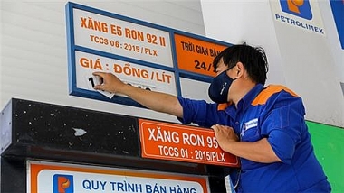 Để bình ổn thị trường xăng dầu