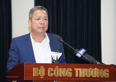 Bộ Công Thương nói gì về vi phạm tại các dự án điện mặt trời mái nhà?