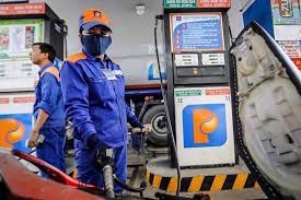 Xăng, dầu giảm giá từ 15h chiều nay (ngày 1/3)