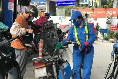 Giá xăng, dầu lại tăng cao