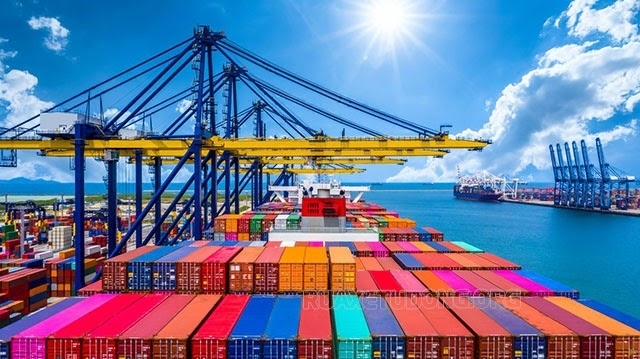 4 tháng đầu năm 2023, cả nước đã xuất siêu 6,35 tỷ USD 4 tháng đầu năm 2023, cả nước đã xuất siêu 6,35 tỷ USD