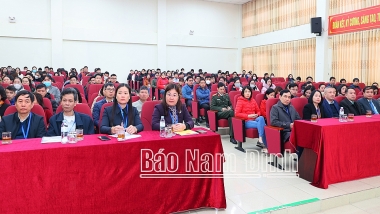 Thực trạng và một số giải pháp chủ yếu nâng cao chất lượng đội ngũ cán bộ, công chức ở tỉnh Nam Định hiện nay